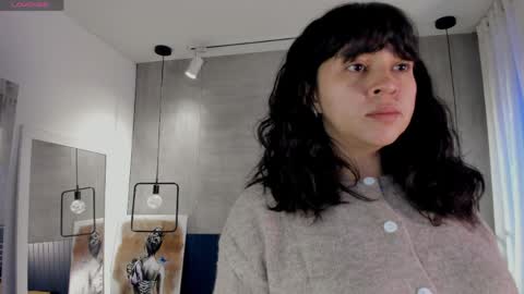 velvettease_ online show from April 5, 2026, 12:57 pm