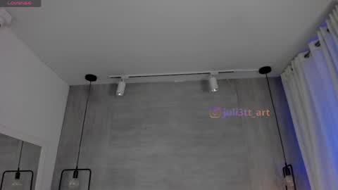 Snapshot of velvettease_ chatting on May 28, 2026, 12:46 pm velvettease_ online show from May 28, 2026, 12:46 pm