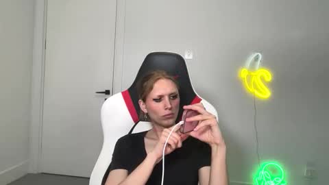 VelvetTGirl online show from February 15, 2026, 8:13 am