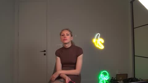 VelvetTGirl online show from March 15, 2026, 3:34 am