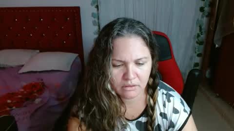 Snapshot of venecasexy44 chatting on January 17, 2026, 11:26 am venecasexy44 online show from January 17, 2026, 11:26 am