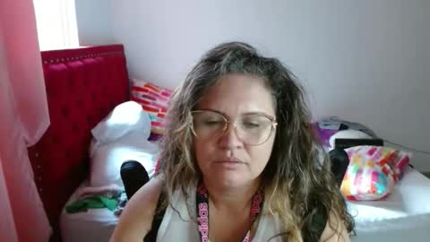 Snapshot of venecasexy44 chatting on March 17, 2026, 11:57 am venecasexy44 online show from March 17, 2026, 11:57 am