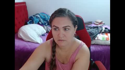 Snapshot of venecasexy44 chatting on April 3, 2026, 11:08 am venecasexy44 online show from April 3, 2026, 11:08 am