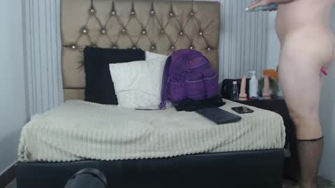 Snapshot of veneno_hot chatting on January 25, 2025, 7:49 pm veneno hot online show from January 25, 2025, 7:49 pm