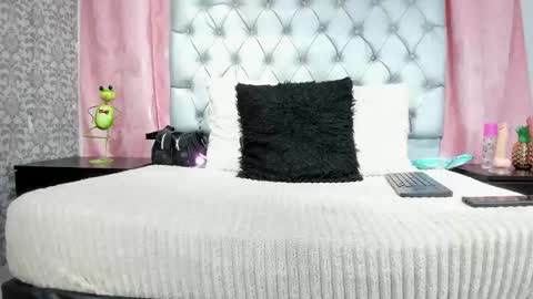 Snapshot of veneno_hot chatting on December 5, 2025, 1:52 pm veneno hot online show from December 5, 2025, 1:52 pm