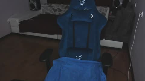 veneradi615 online show from February 5, 2025, 9:07 pm