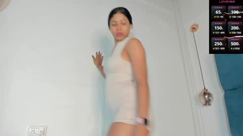 Snapshot of venezolana_caro chatting on April 23, 2026, 12:04 pm venezolana_caro online show from April 23, 2026, 12:04 pm