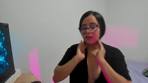 Venus online show from October 22, 2025, 1:28 am