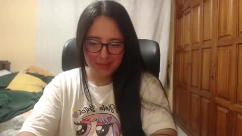 Snapshot of venus_cat_ chatting on May 23, 2026, 10:25 pm Venus online show from May 23, 2026, 10:25 pm