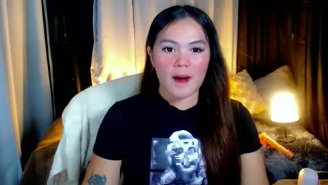 Snapshot of venus_colly chatting on October 26, 2025, 5:57 am I am Colly Your mystery girl online show from October 26, 2025, 5:57 am