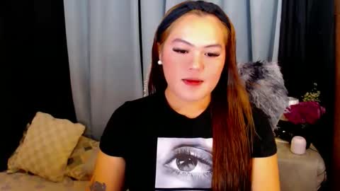 Snapshot of venus_colly chatting on November 30, 2025, 10:30 am I am Colly Your mystery girl online show from November 30, 2025, 10:30 am