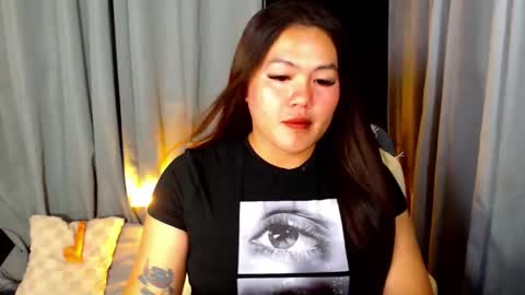 Snapshot of venus_colly chatting on April 9, 2026, 6:19 am I am Colly Your mystery girl online show from April 9, 2026, 6:19 am