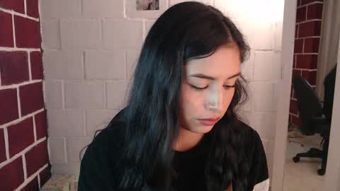 Snapshot of venus_megan chatting on February 22, 2025, 12:38 am emily independent account  MY conextion 1100 GTM  to  17hr GTM online show from February 22, 2025, 12:38 am