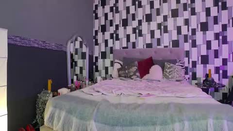 Snapshot of venusinylons chatting on December 22, 2025, 1:52 pm venusinylons online show from December 22, 2025, 1:52 pm