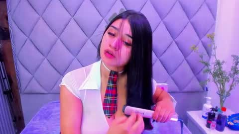 Venusowen  online show from October 16, 2025, 1:01 pm