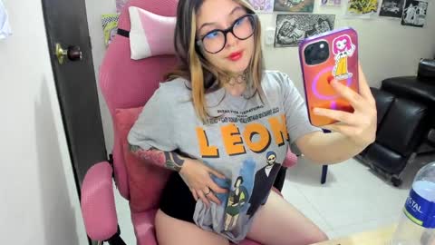 Snapshot of venussx_x chatting on April 7, 2026, 5:30 am Venus MY BDAY 29 SEPT online show from April 7, 2026, 5:30 am