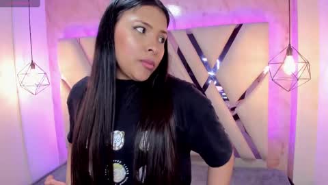 Snapshot of verabest chatting on December 6, 2024, 1:18 am Domelipa online show from December 6, 2024, 1:18 am