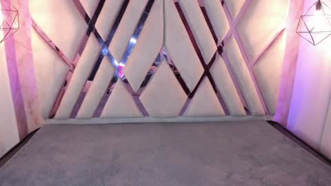 Snapshot of verabest chatting on February 7, 2025, 11:45 am Domelipa online show from February 7, 2025, 11:45 am