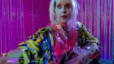 Vera Victors online show from October 17, 2025, 2:37 am