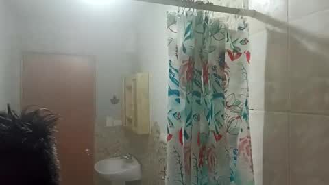 vergarosa80 online show from April 21, 2026, 9:26 am