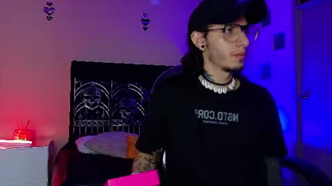 Snapshot of vergil_noir chatting on June 20, 2026, 4:37 am vergil_noir online show from June 20, 2026, 4:37 am