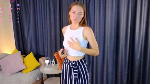 Snapshot of vernitashinsky chatting on November 7, 2025, 2:11 am Olivia online show from November 7, 2025, 2:11 am