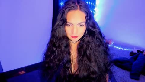  karolina online show from December 18, 2024, 5:04 am