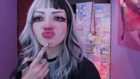     online show from October 21, 2025, 11:49 pm