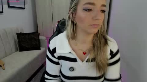 Snapshot of veromars_ chatting on February 18, 2026, 2:13 pm Catalina online show from February 18, 2026, 2:13 pm