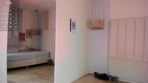 Veronica3  online show from January 24, 2025, 2:30 pm