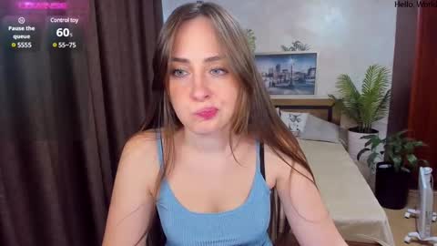 Snapshot of veronicafreman chatting on December 7, 2024, 12:35 pm Veronica online show from December 7, 2024, 12:35 pm