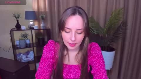 Snapshot of veronicafreman chatting on December 17, 2024, 6:35 am Veronica online show from December 17, 2024, 6:35 am