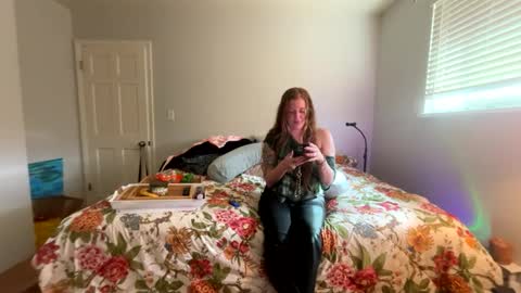 Veronica Lake online show from November 12, 2025, 7:35 pm