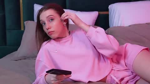 Veronica online show from May 21, 2026, 6:26 pm