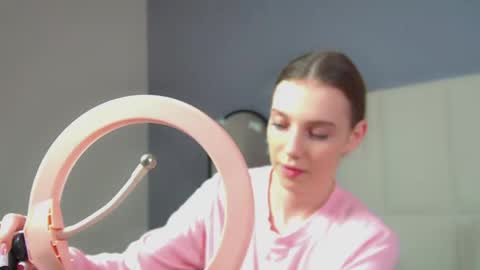 Veronica online show from June 5, 2026, 6:35 pm