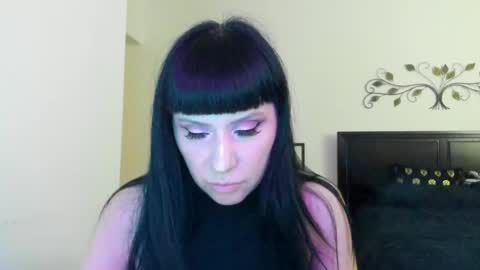 Snapshot of veronika_blak chatting on April 25, 2026, 2:36 am Miss Veronika Blak online show from April 25, 2026, 2:36 am