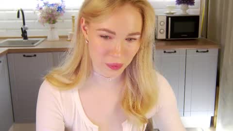 Veronika online show from November 4, 2025, 5:01 pm