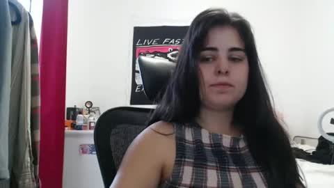 veruca99 online show from April 14, 2026, 1:17 pm