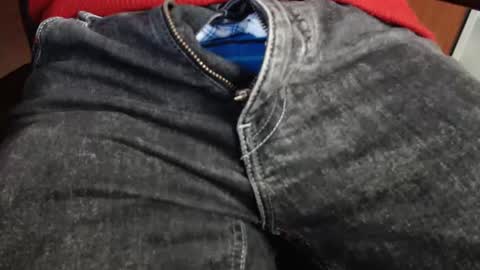 Erik online show from March 9, 2025, 7:05 pm