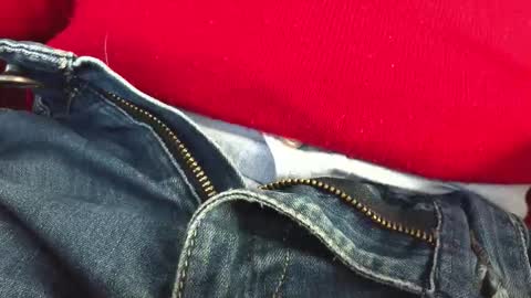 Erik online show from October 29, 2025, 8:16 am