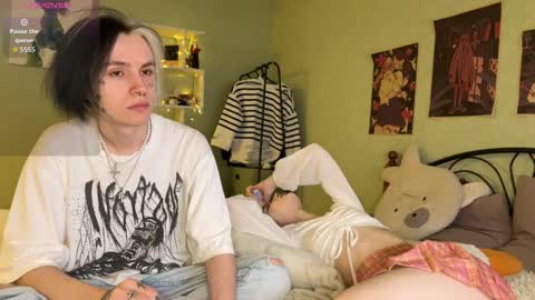 veryraretwins online show from October 1, 2025, 8:26 pm