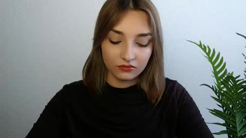 Snapshot of veryveryshygirl chatting on May 19, 2026, 7:15 am Ana online show from May 19, 2026, 7:15 am
