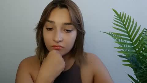 Snapshot of veryveryshygirl chatting on July 2, 2026, 6:19 am Ana online show from July 2, 2026, 6:19 am