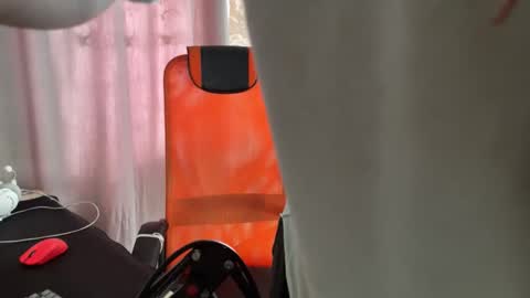 Snapshot of vialeras chatting on February 3, 2026, 8:08 am vialeras online show from February 3, 2026, 8:08 am