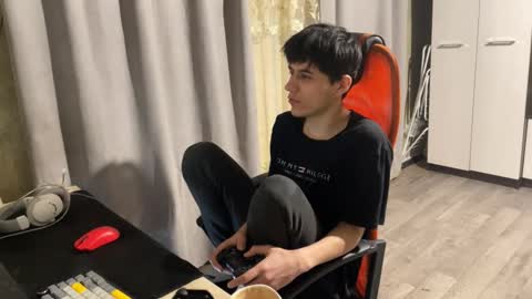 Snapshot of vialeras chatting on February 6, 2026, 4:43 pm vialeras online show from February 6, 2026, 4:43 pm