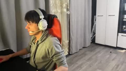 Snapshot of vialeras chatting on February 16, 2026, 2:57 pm vialeras online show from February 16, 2026, 2:57 pm