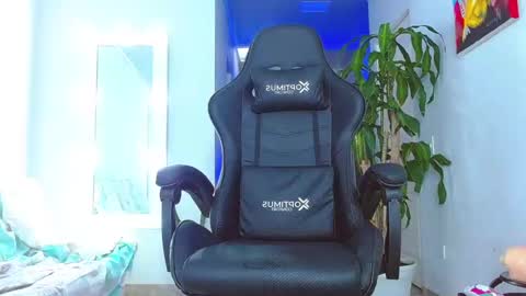 Ariana  online show from December 4, 2024, 9:24 pm