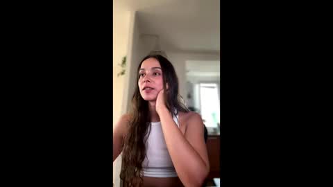 Snapshot of vicahsade chatting on June 4, 2026, 5:52 pm Victoria S. Im still alive if you want a custom write me via tip note. For now this is the way online show from June 4, 2026, 5:52 pm