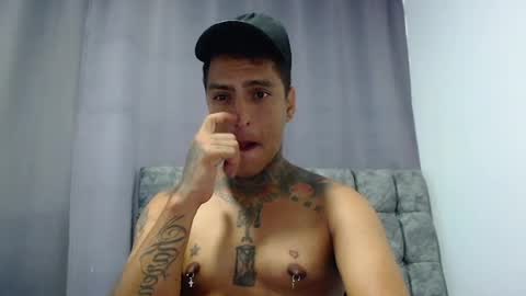Snapshot of vicctorzc chatting on June 5, 2026, 8:47 pm Victor cardenas online show from June 5, 2026, 8:47 pm
