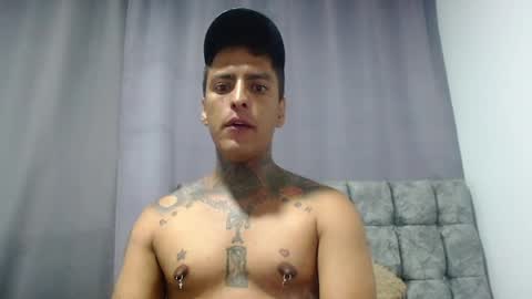 Snapshot of vicctorzc chatting on June 7, 2026, 10:24 pm Victor cardenas online show from June 7, 2026, 10:24 pm